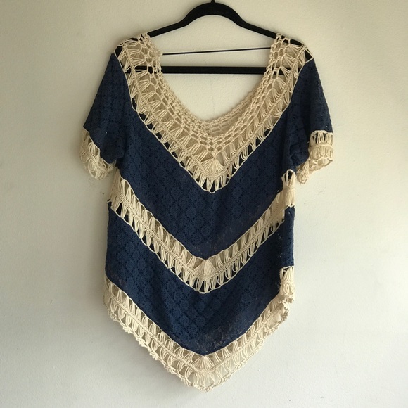 Umgee Navy Blue & Ivory Crocheted & Lace Top - Picture 2 of 6